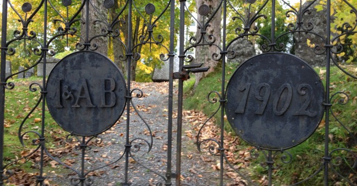 Porten fra Prestegårdshagen til Værnes kirke